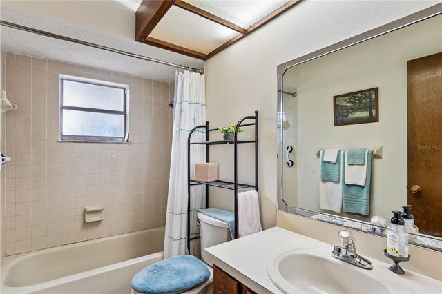 10739 DRUMMOND ROAD, Tampa, FL 33615