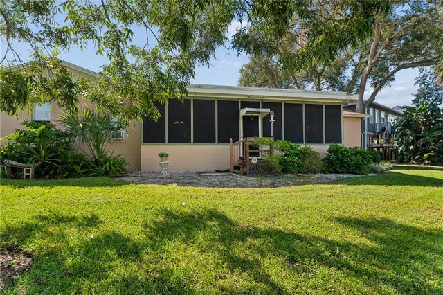 10739 DRUMMOND ROAD, Tampa, FL 33615