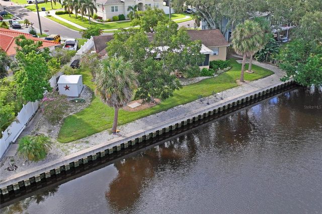 10739 DRUMMOND ROAD, Tampa, FL 33615