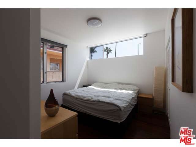 1515 S Orange Grove Avenue, Los Angeles, CA 90019