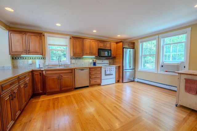 28 Winquist Road, Thornton, NH 03285