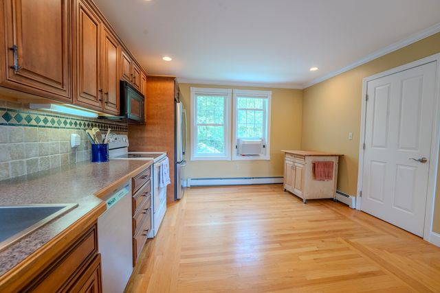 28 Winquist Road, Thornton, NH 03285