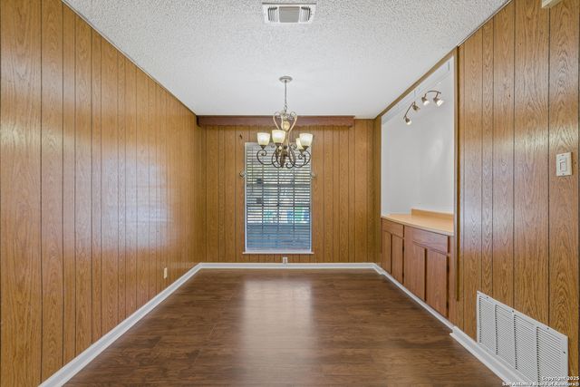 5110 Village Row Dr, San Antonio, TX 78218