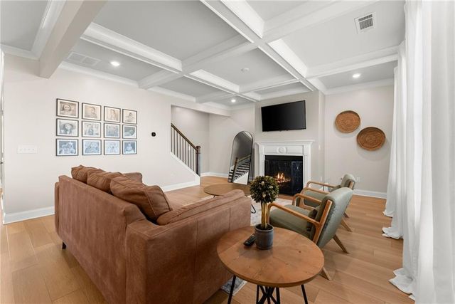 7098 Branch Creek Cove, Flowery Branch, GA 30542