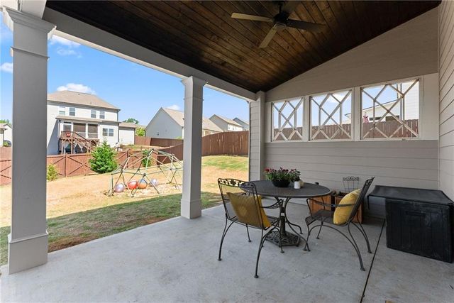 7098 Branch Creek Cove, Flowery Branch, GA 30542