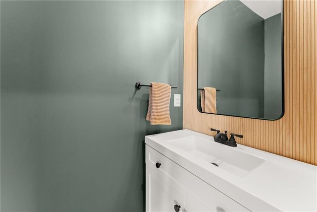 7098 Branch Creek Cove, Flowery Branch, GA 30542