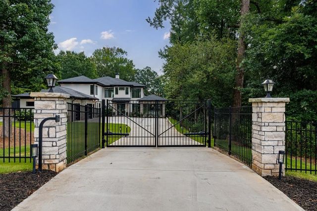 2873 Osborne Road, Brookhaven, GA 30319
