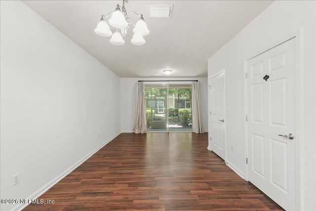 8125 SUMMER POINT Court, Jacksonville, FL 32256