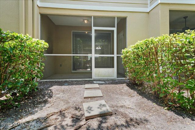 8125 SUMMER POINT Court, Jacksonville, FL 32256