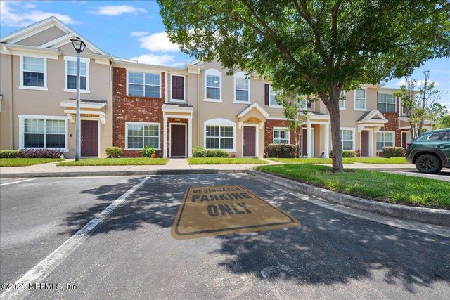 8125 SUMMER POINT Court, Jacksonville, FL 32256