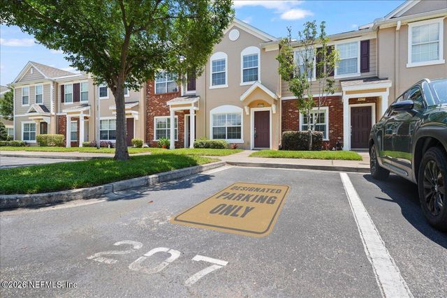 8125 SUMMER POINT Court, Jacksonville, FL 32256