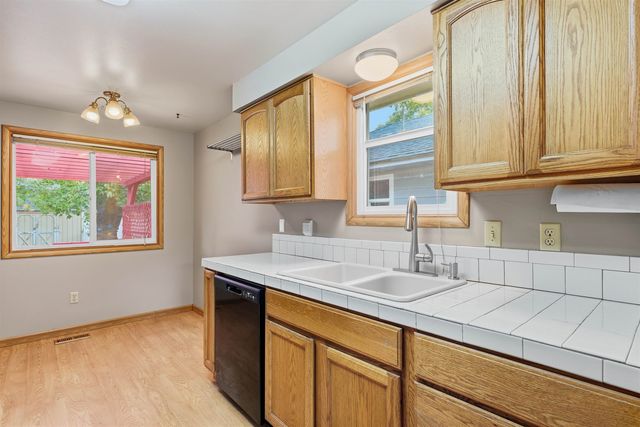 2926 W Sinto Ave, Spokane, WA 99201