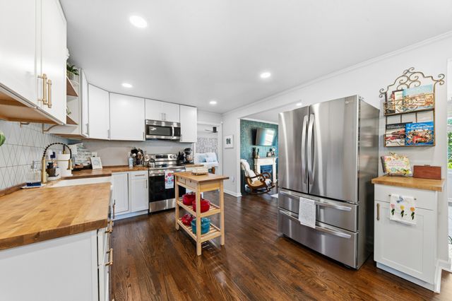 106 Carol Dr, Columbia, TN 38401