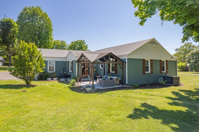 106 Carol Dr, Columbia, TN 38401
