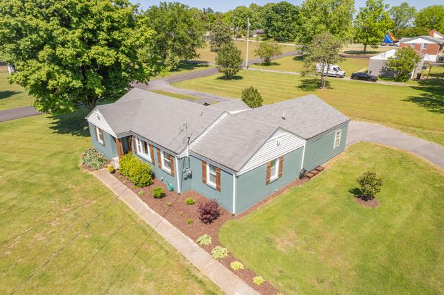 106 Carol Dr, Columbia, TN 38401
