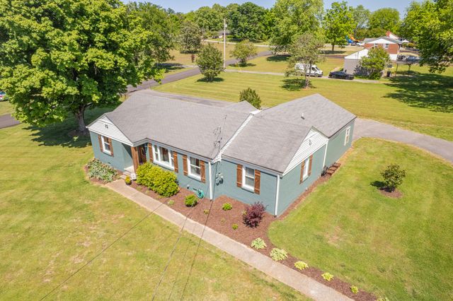 106 Carol Dr, Columbia, TN 38401