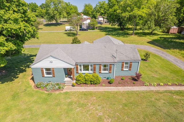 106 Carol Dr, Columbia, TN 38401