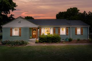 106 Carol Dr, Columbia, TN 38401