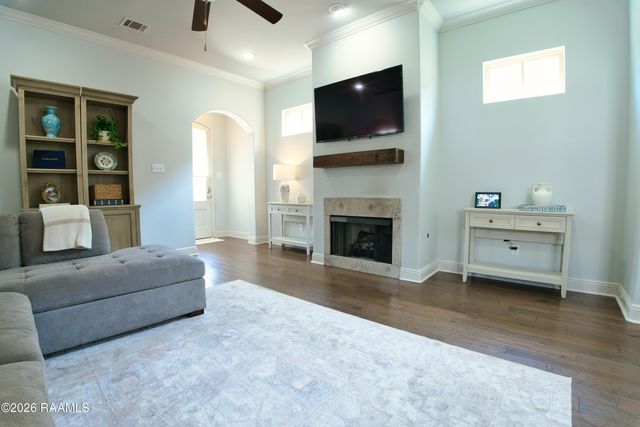 106 Pascalet Place, Lafayette, LA 70507