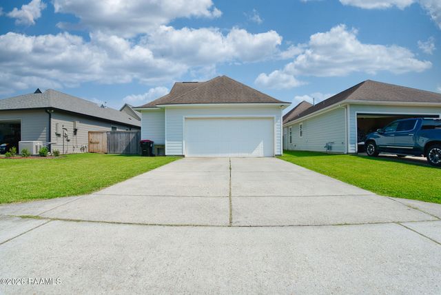 106 Pascalet Place, Lafayette, LA 70507