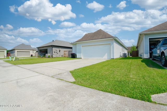 106 Pascalet Place, Lafayette, LA 70507