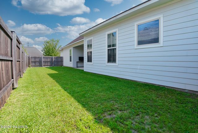 106 Pascalet Place, Lafayette, LA 70507
