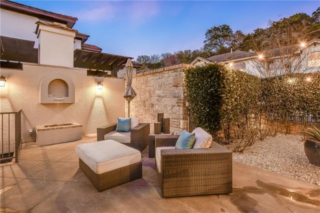 8546 Adirondack TRL 10, Austin, TX 78759