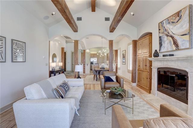 8546 Adirondack TRL 10, Austin, TX 78759