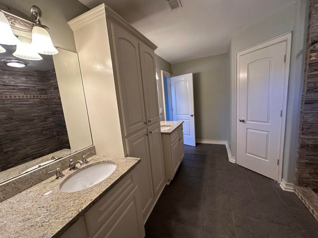 2585 Stirrup Lane, Dalzell, SC 29040