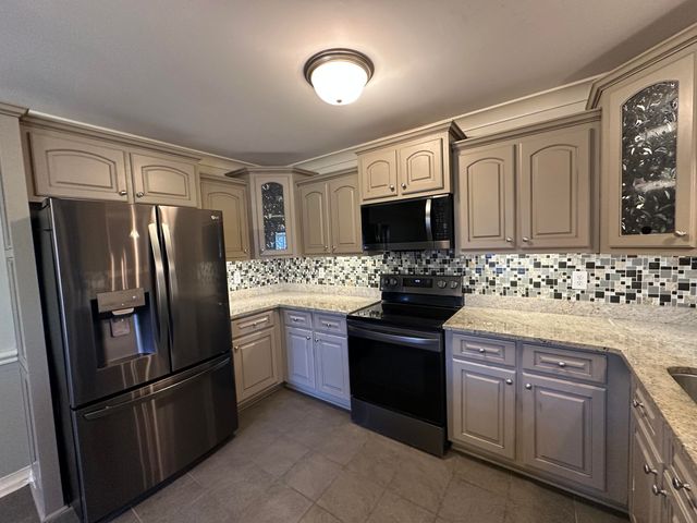 2585 Stirrup Lane, Dalzell, SC 29040