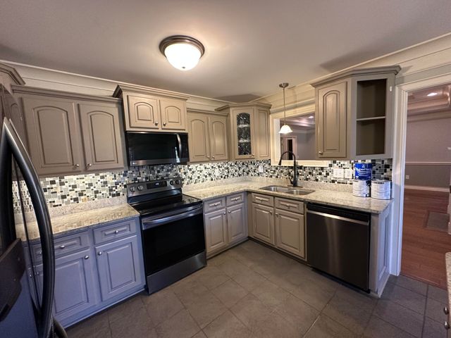 2585 Stirrup Lane, Dalzell, SC 29040