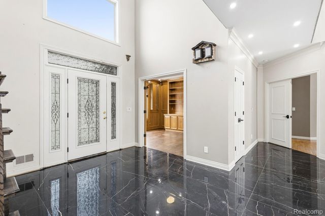 49750 Golden Lake Drive, Shelby Charter Township, MI 48315