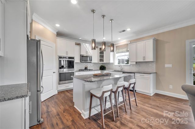 7046 North Bridge Drive, Huntersville, NC 28078