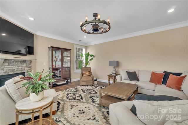 7046 North Bridge Drive, Huntersville, NC 28078