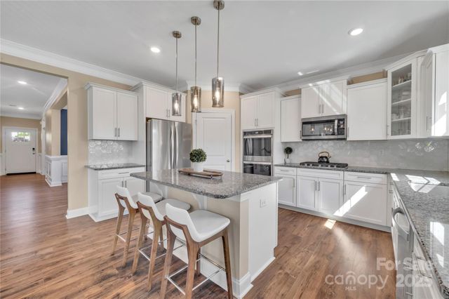 7046 North Bridge Drive, Huntersville, NC 28078