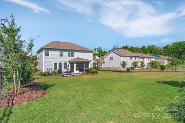 7046 North Bridge Drive, Huntersville, NC 28078