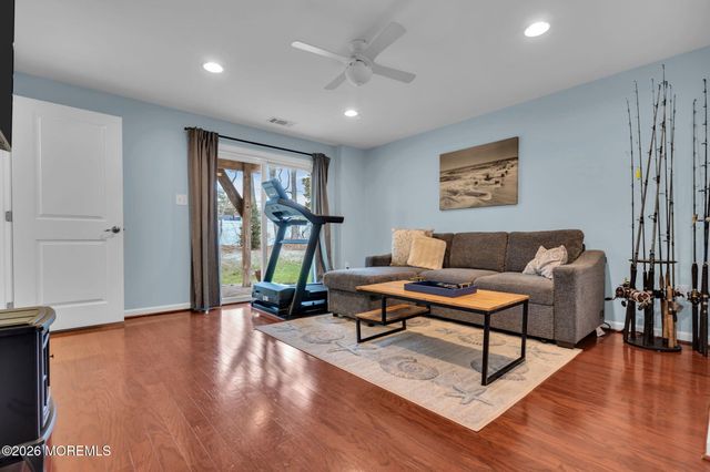 101 Spirit Way 301, Brick, NJ 08723
