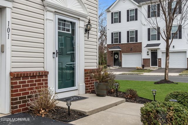 101 Spirit Way 301, Brick, NJ 08723
