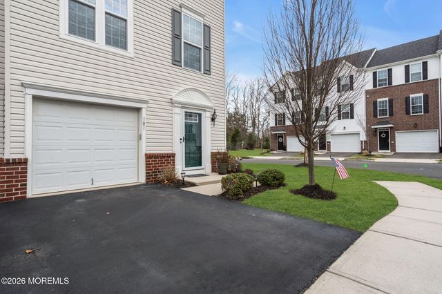 101 Spirit Way 301, Brick, NJ 08723