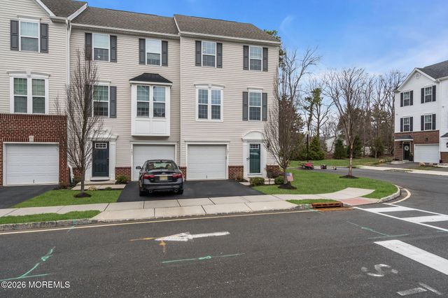 101 Spirit Way 301, Brick, NJ 08723