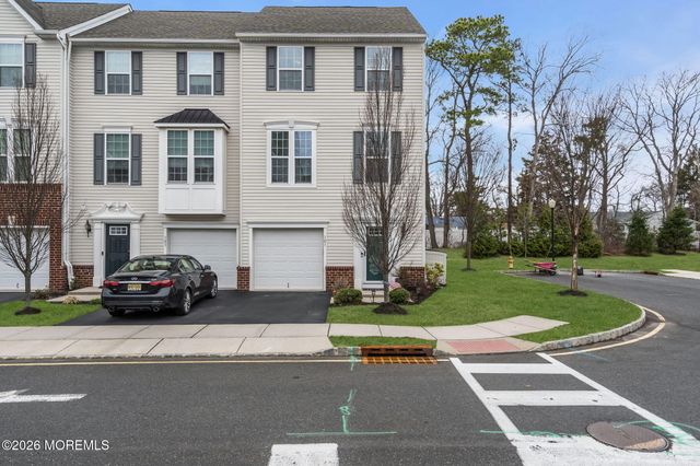 101 Spirit Way 301, Brick, NJ 08723