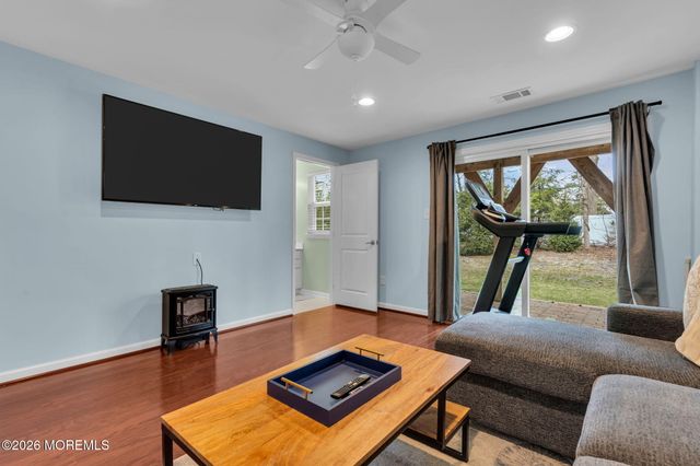 101 Spirit Way 301, Brick, NJ 08723