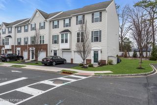 101 Spirit Way 301, Brick, NJ 08723