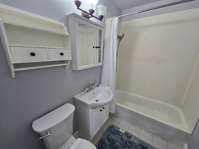 16765 Highview Avenue, Orland Hills, IL 60487
