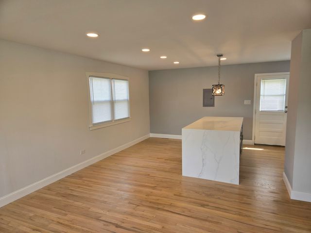 16765 Highview Avenue, Orland Hills, IL 60487