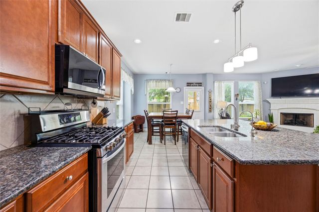 2530 Wood Park Boulevard, Conroe, TX 77304