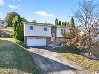 130 Sweeney Circle Drive, Rostraver, PA 15012