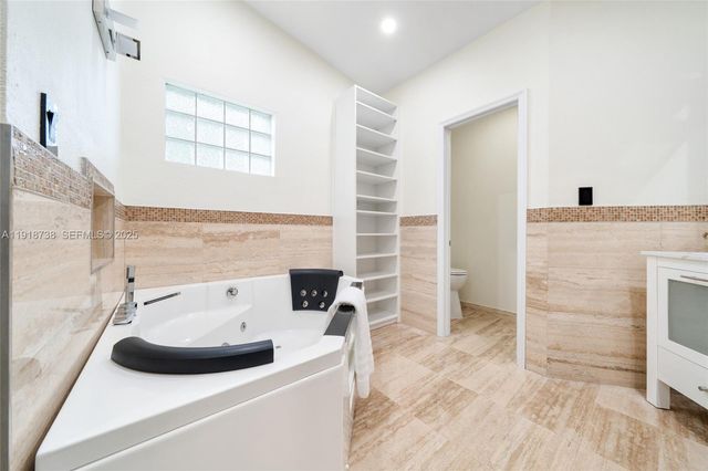 5424 SW 154th Place 5424, Miami, FL 33185