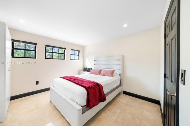 5424 SW 154th Place 5424, Miami, FL 33185