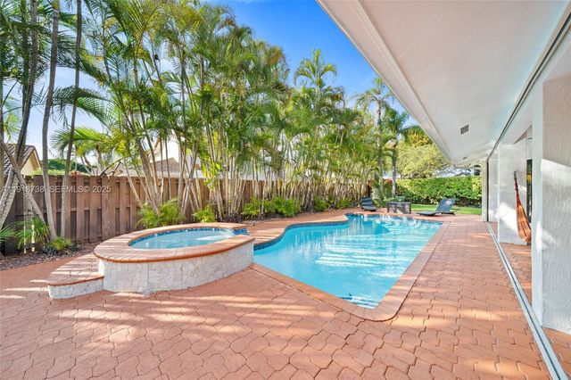 5424 SW 154th Place 5424, Miami, FL 33185